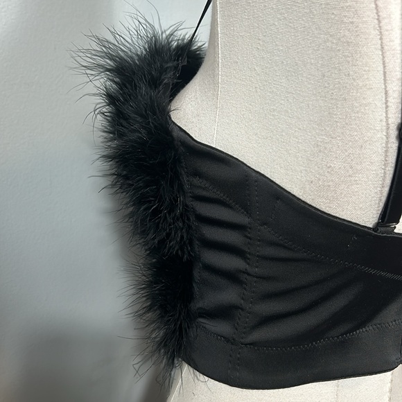 Black faux feather decorated crop top corset bra size M - Picture 4 of 12